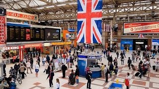 A Walk Through The London Victoria Station London England [upl. by Uy]